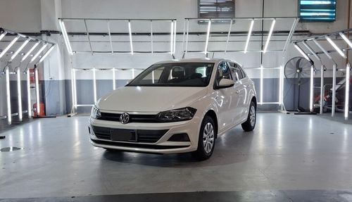 VOLKSWAGEN POLO 1.6 L/18 TRENDLINE 5 P TIP 2018